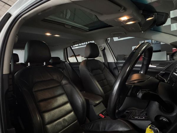 2018-Volkswagen-Golf-VII-14-TSI-Comfortline-Auto image:8