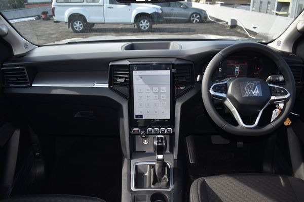 2026-Volkswagen-Amarok-20-TDI-125kW-Life-Auto-Double-Cab image:9
