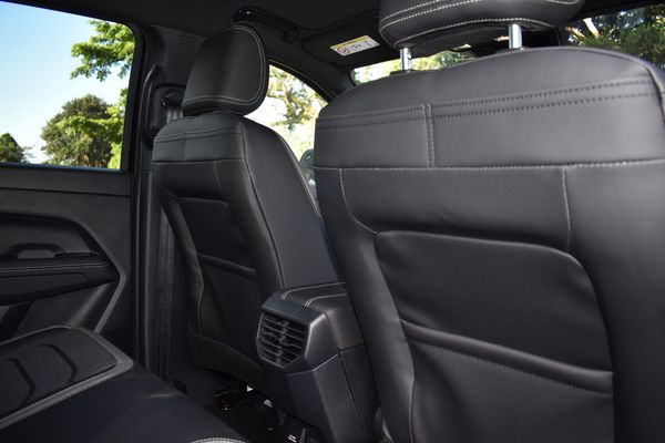 2026-Volkswagen-Amarok-30-TDI-V6-184kW-4Motion-Aventura-Auto-Double-Cab image:19