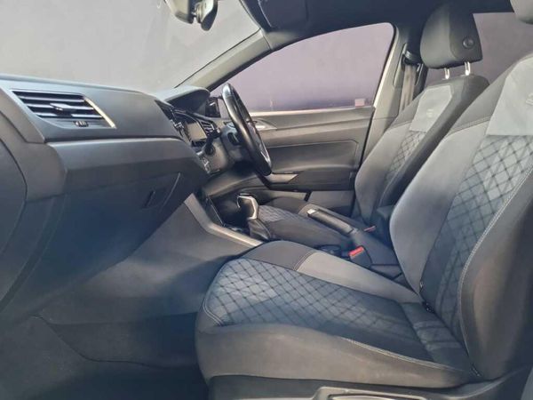 2022-Volkswagen-Taigo-10-TSI-R-Line-Auto image:10