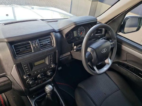 2024-Mahindra-Pik-Up-22-mHawk-S6-4x4-Double-Cab image:11