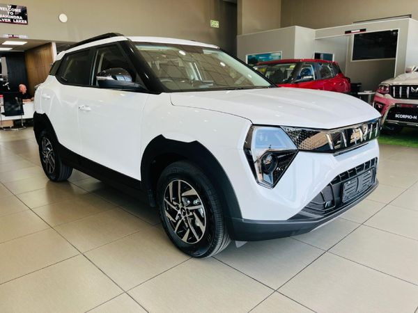 2026-Mahindra-XUV-3XO-12T-AX5-Auto image:15