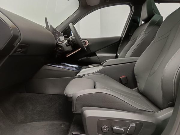 2025-BMW-X3-sDrive-20i-Pure-Design image:13