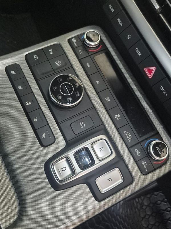 2025-Hyundai-Palisade-22D-Elite-AWD-Auto-7-Seat image:24