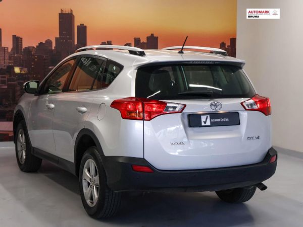 2015-Toyota-RAV4-20-GX-Auto image:9