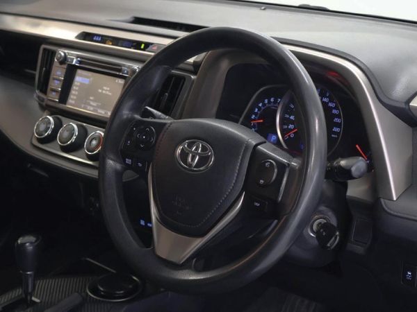 2015-Toyota-RAV4-20-GX-Auto image:10