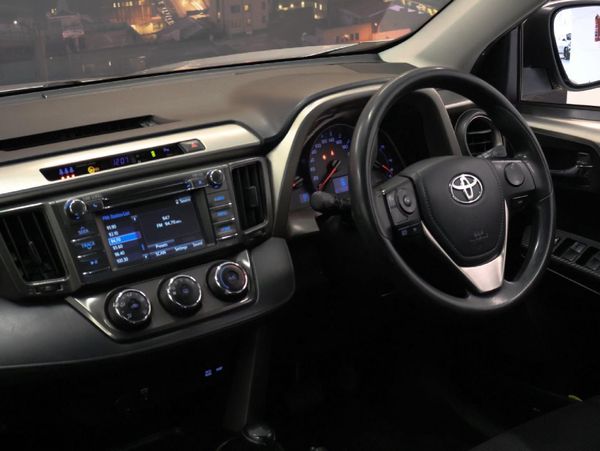 2015-Toyota-RAV4-20-GX-Auto image:21