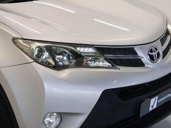 2015-Toyota-RAV4-20-GX-Auto image:4