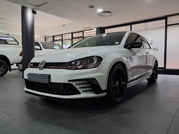 2017-Volkswagen-Golf-VII-GTI-20-TSI-Clubsport-S image:17