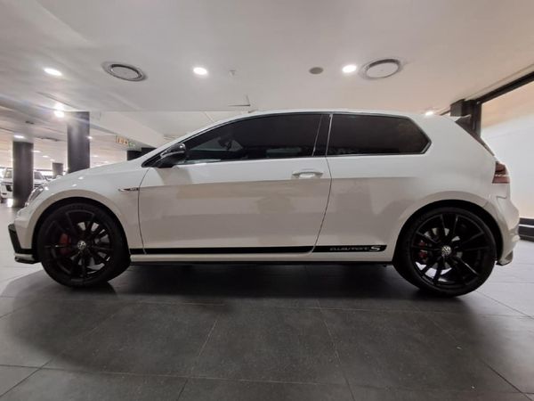 2017-Volkswagen-Golf-VII-GTI-20-TSI-Clubsport-S image:18