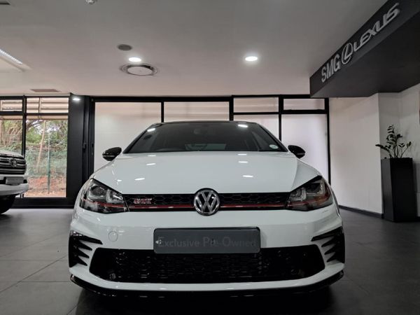 2017-Volkswagen-Golf-VII-GTI-20-TSI-Clubsport-S image:3