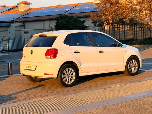 2020-Volkswagen-Polo-Vivo-14-Trendline-5-dr image:8