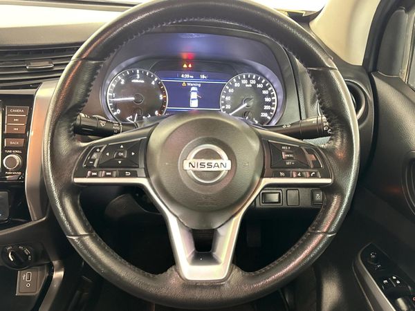 2021-Nissan-Navara-25-DDTi-LE-Plus-4X4-Auto-Double-Cab image:9