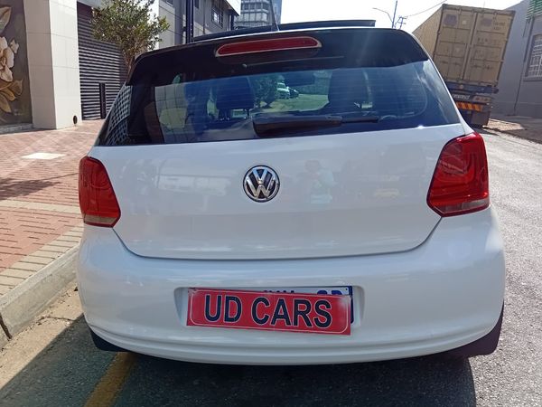 2014-Volkswagen-Polo-GP-12-TSI-Comfortline-66kW image:4