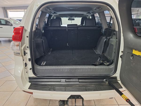 2012-Toyota-Land-Cruiser-Prado-30-TDI-VX-Auto image:3