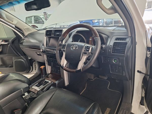 2012-Toyota-Land-Cruiser-Prado-30-TDI-VX-Auto image:6