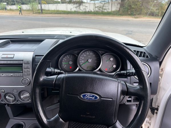2007-Ford-Ranger-30-TDCi-XLT-4x4-SuperCab image:8