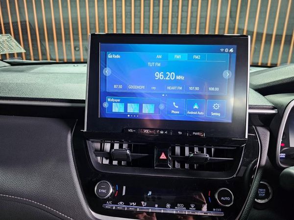 2025-Toyota-Corolla-Cross-18-XS image:13