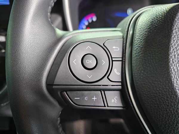 2025-Toyota-Corolla-Cross-18-XS image:15