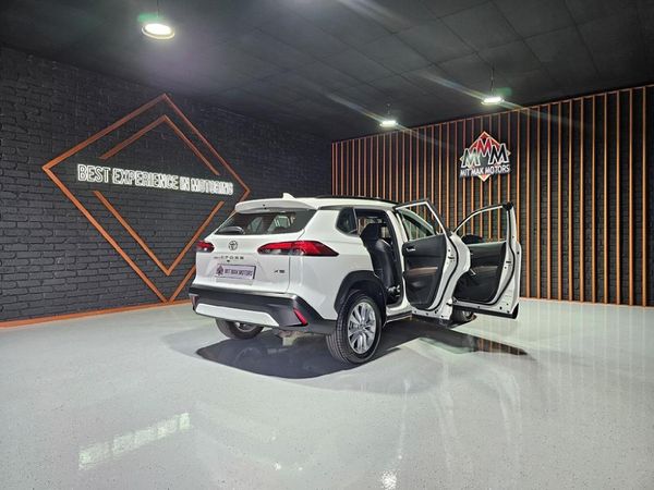 2025-Toyota-Corolla-Cross-18-XS image:25