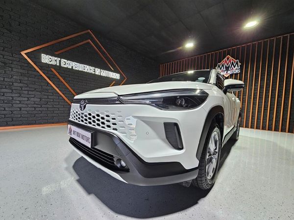 2025-Toyota-Corolla-Cross-18-XS image:3