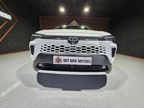 2025-Toyota-Corolla-Cross-18-XS image:4