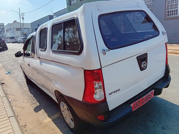2017-Nissan-NP200-15-dCi-SE image:6