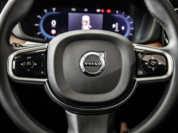 2024-Volvo-XC60-B6-Ultimate-Dark-Geartronic-AWD image:23