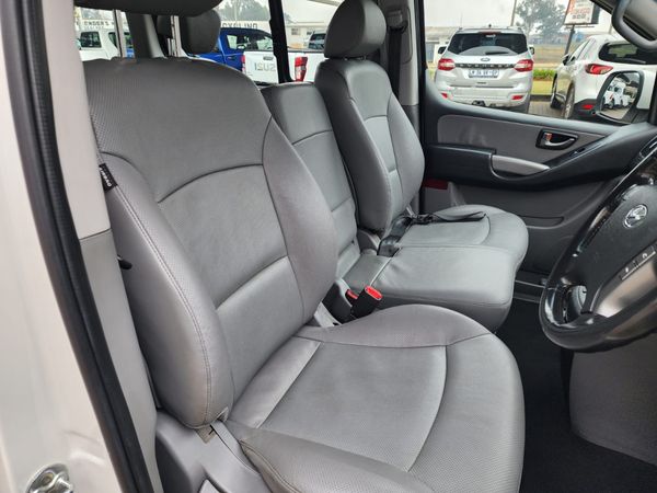 2021-Hyundai-H-1-25-CRDi-Elite-Auto-12-seat image:9