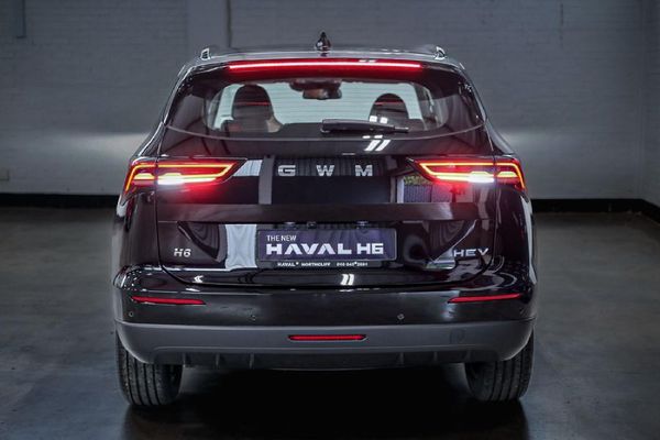 2025-Haval-H6-15T-Hybrid-Luxury-DHT image:6