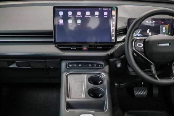 2025-Haval-H6-15T-Hybrid-Luxury-DHT image:8