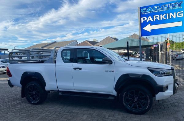 2024-Toyota-Hilux-28-GD-6-Raised-Body-Legend-4x4-Auto-Extended-Cab image:5