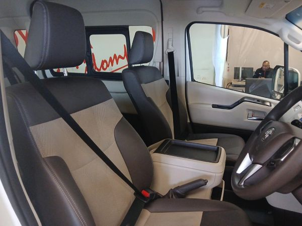2025-Toyota-Quantum-28-GL-Auto-14-Seater image:16
