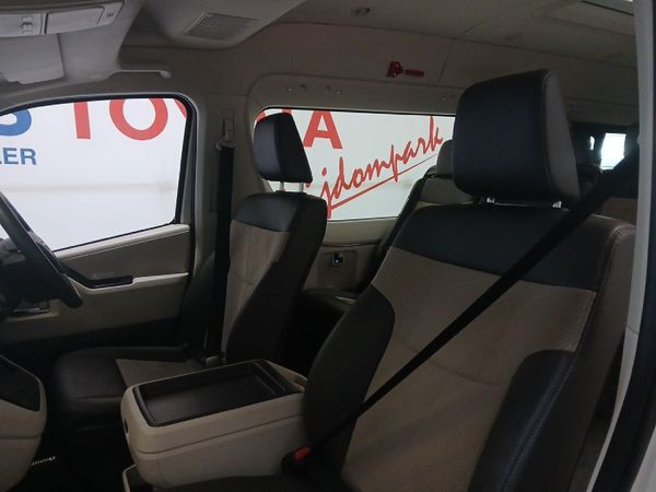 2025-Toyota-Quantum-28-GL-Auto-14-Seater image:19