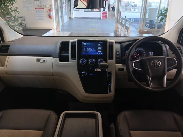 2025-Toyota-Quantum-28-GL-Auto-14-Seater image:5