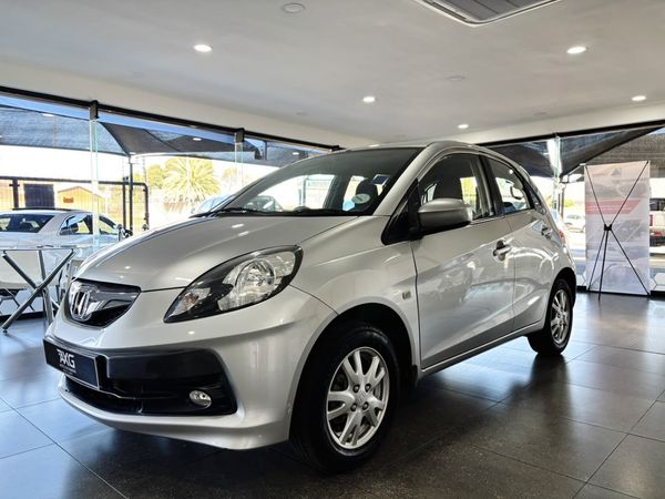 2015-Honda-Brio-12-Comfort image:1