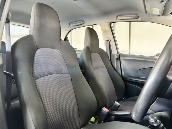 2015-Honda-Brio-12-Comfort image:5