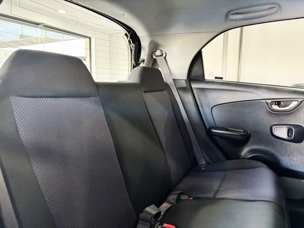2015-Honda-Brio-12-Comfort image:7