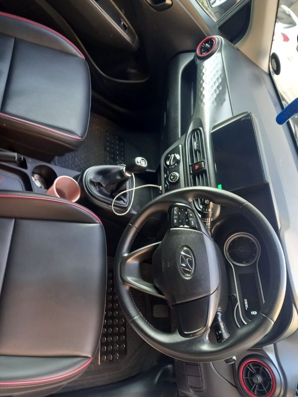 2024-Hyundai-Grand-i10-12-Fluid image:6