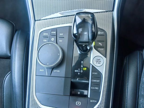 2021-BMW-3-Series-318i-M-Sport image:14
