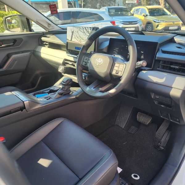 2026-Toyota-RAV4-20-VX-CVT-Auto image:8