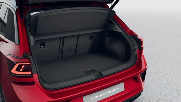 2026-Volkswagen-T-Roc-20-TSI-4M-R-Line-Auto image:4