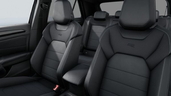 2026-Volkswagen-T-Roc-20-TSI-4M-R-Line-Auto image:9