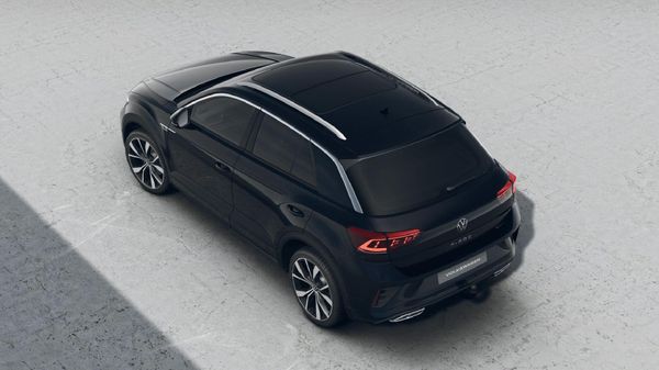 2026-Volkswagen-T-Roc-20-TSI-4M-R-Line-Auto image:3