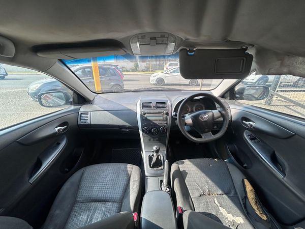 2011-Toyota-Corolla-16-Professional image:9
