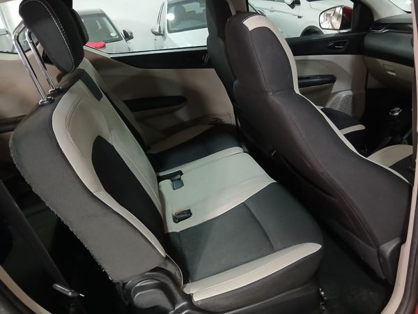 2021-Renault-Triber-10-Dynamique image:9