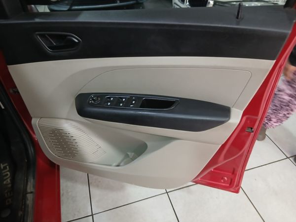 2021-Renault-Triber-10-Dynamique image:6