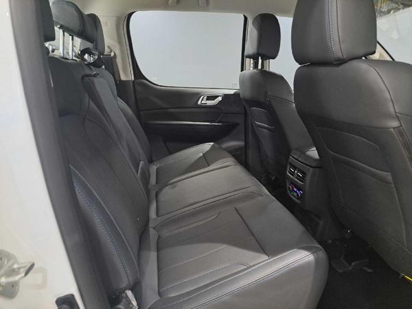 2026-Foton-Tunland-20T-G7-Elite-Double-Cab image:13