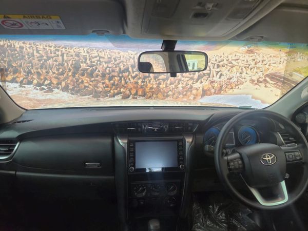 2025-Toyota-Fortuner-24-GD-6-4x4-Auto image:5