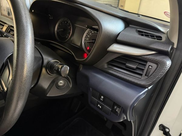 2024-Toyota-Starlet-15-XS-Auto image:11